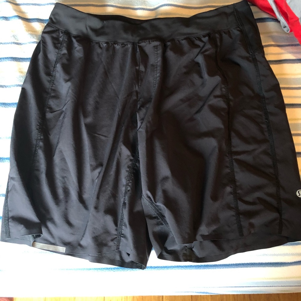 Lululemon shorts large